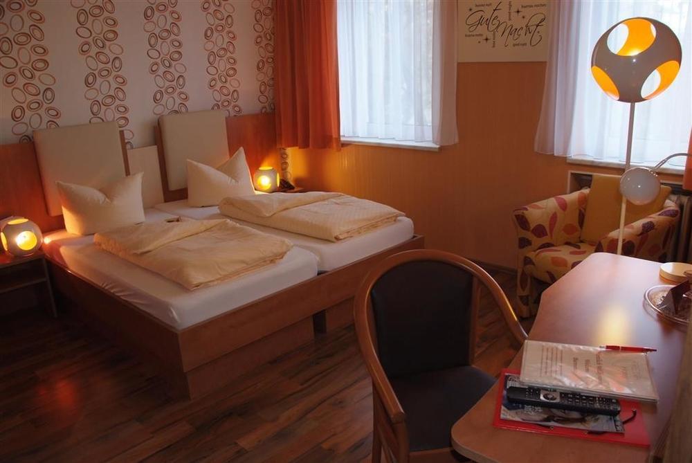 Arena Hotel Гельзенкірхен Номер фото