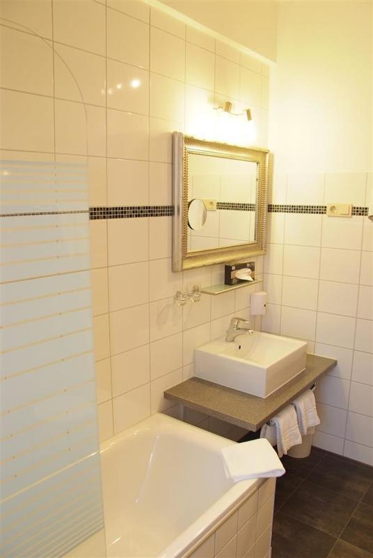 Arena Hotel Гельзенкірхен Номер фото