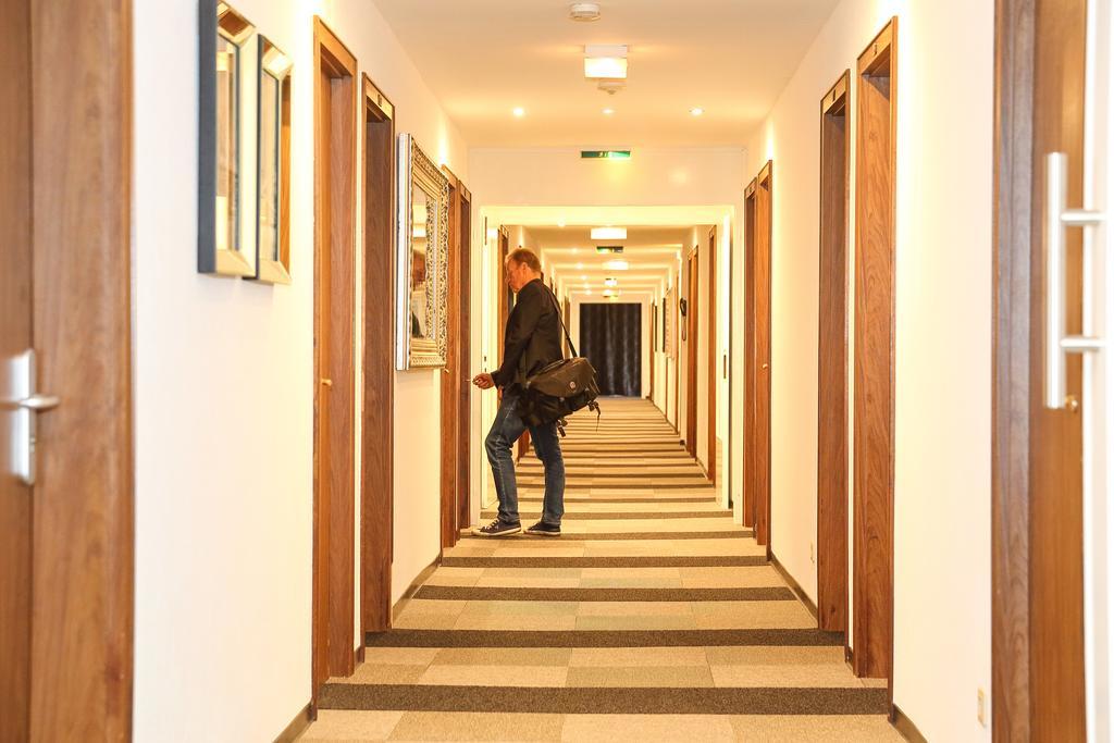 Arena Hotel Гельзенкірхен Екстер'єр фото